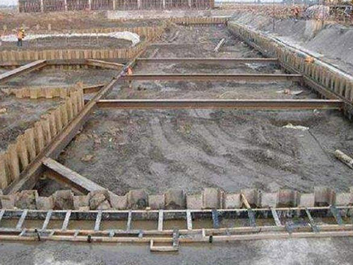 鋼板樁在下水道基坑中的施工方法及步驟